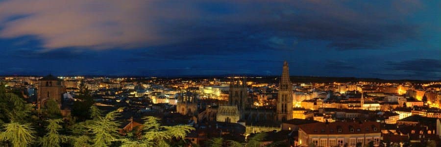 Panorámica de la ciudad de Burgos :: Albergues del Camino de Santiago Panorámica de la ciudad de Burgos :: Albergues del Camino de Santiago