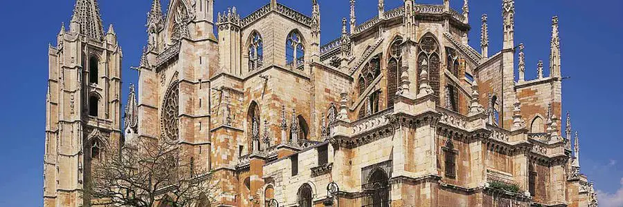 Catedral de León :: Albergues del Camino de Santiago Catedral de León :: Albergues del Camino de Santiago