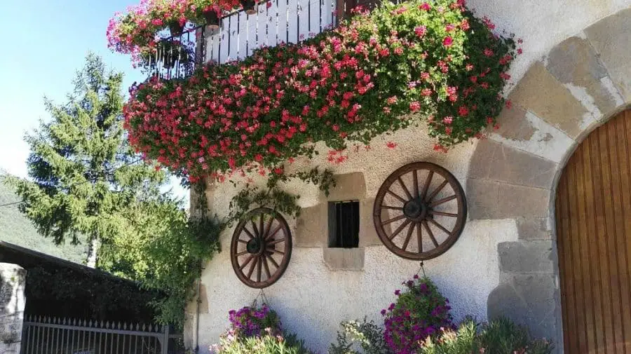Albergue Ezpeleku, Ilarratz, Navarra :: Albergues del Camino de Santiago