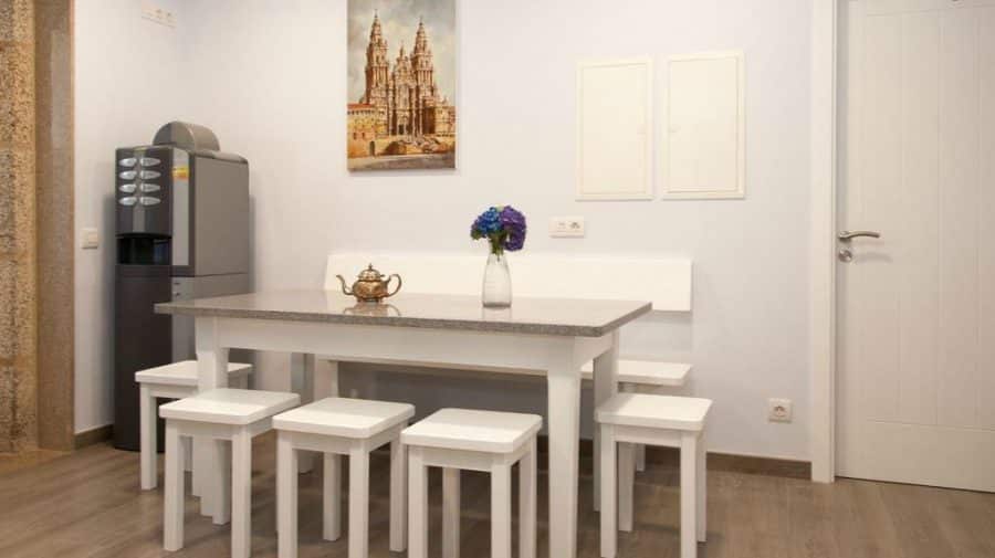 Albergue Linares, Santiago de Compostela :: Albergues del Camino de Santiago