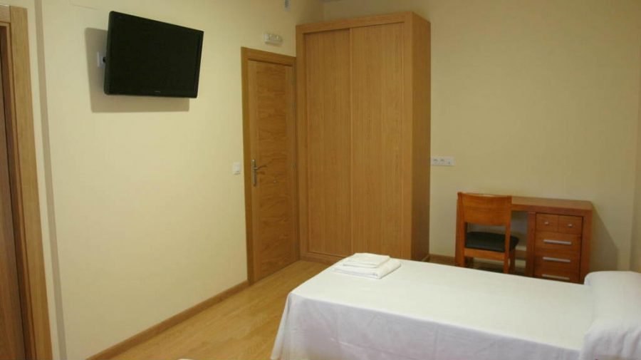 Albergue La Encina, Hospital de Órbigo, León :: Albergues del Camino de Santiago