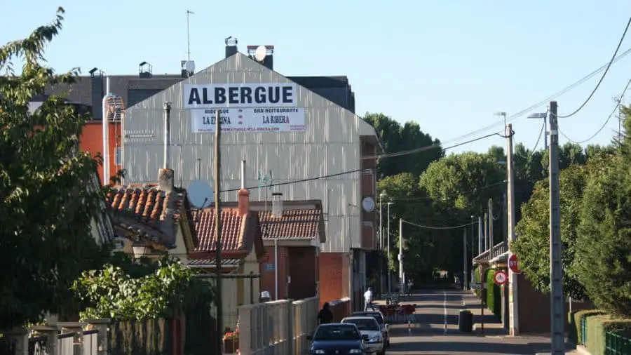 Albergue La Encina, Hospital de Órbigo, León :: Albergues del Camino de Santiago