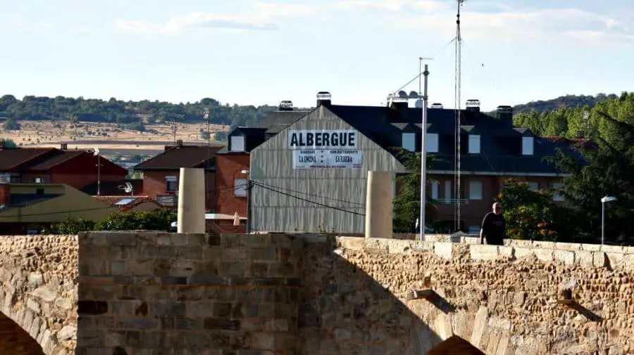 Albergue La Encina, Hospital de Órbigo, León :: Albergues del Camino de Santiago