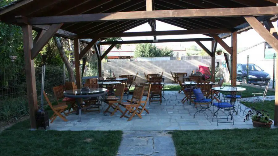 Albergue Hostal La Medina, Camponaraya, León :: Albergues del Camino de Santiago