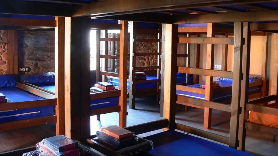 Albergue Hostal La Medina, Camponaraya, León :: Albergues del Camino de Santiago