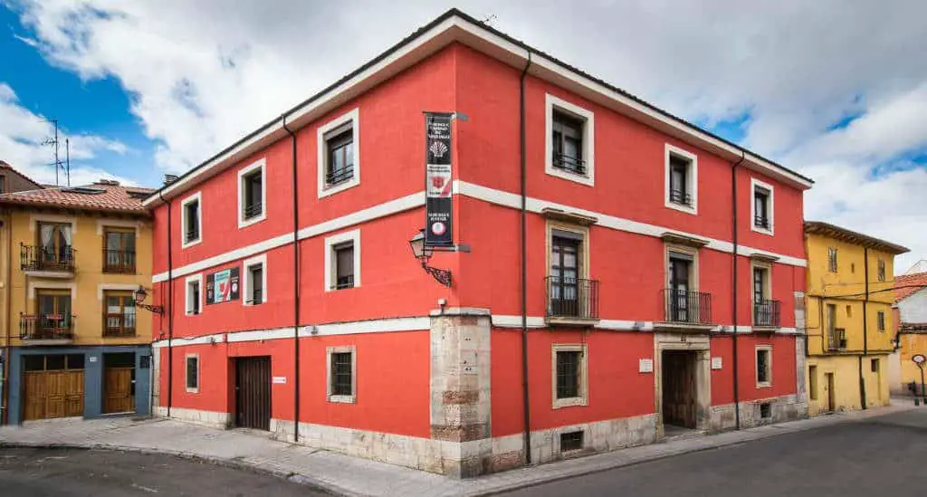 Albergue Miguel de Unamuno, León :: Albergues del Camino de Santiago