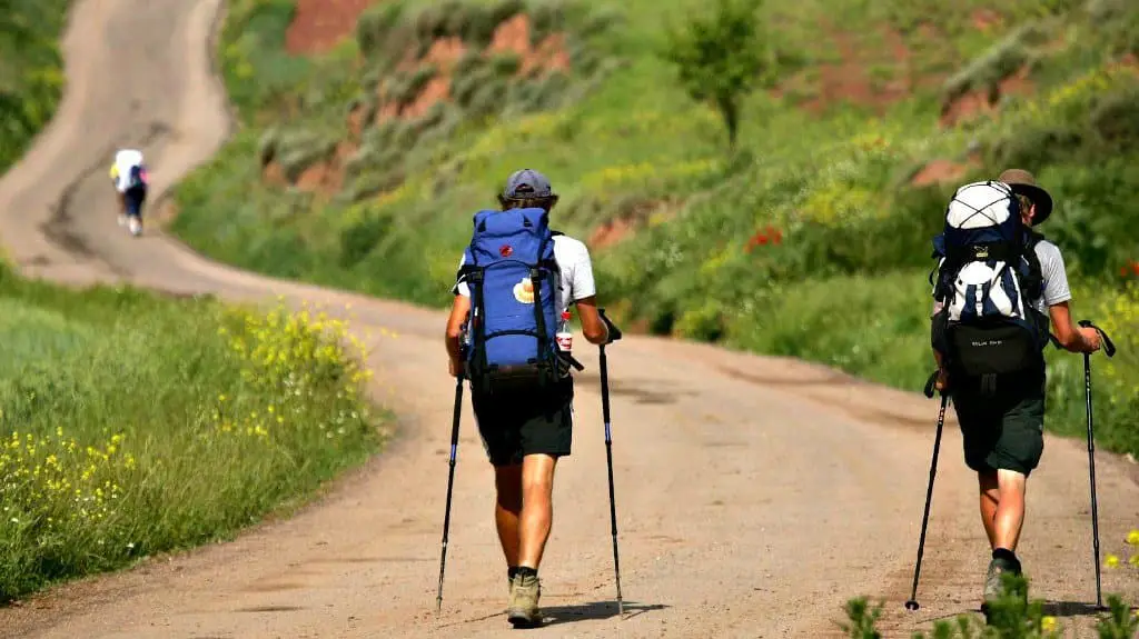 Peregrinos haciendo el Camino de Santiago