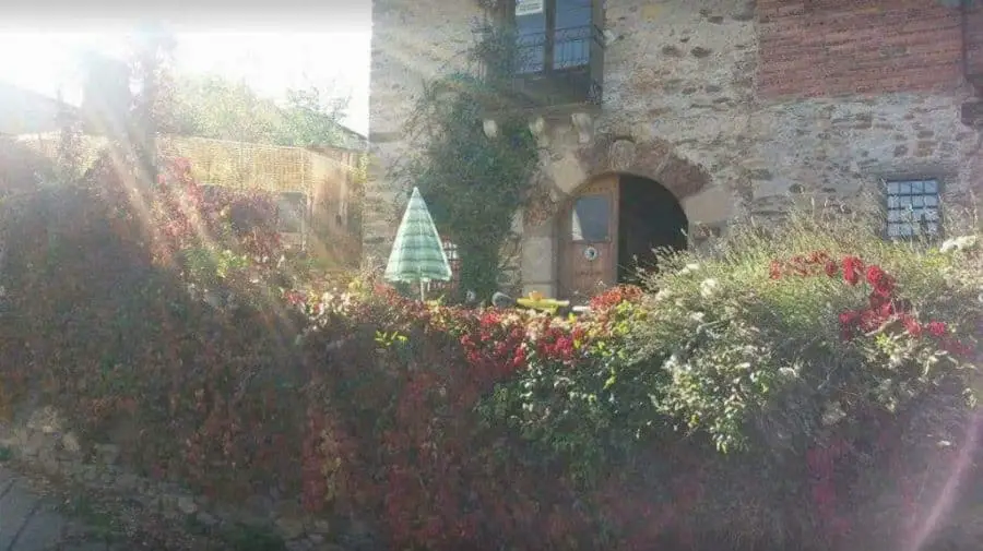 Albergue de peregrinos El Serbal y La Luna, Pieros Albergue de peregrinos El Serbal y La Luna, Pieros, León :: Albergues del Camino de Santiago