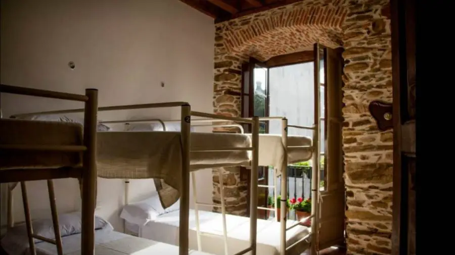 Albergue de peregrinos Leo, Villafranca del Bierzo, León :: Albergues del Camino de Santiago