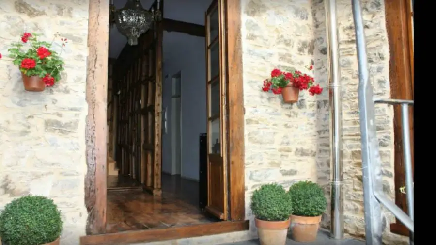 Albergue de peregrinos Leo, Villafranca del Bierzo, León :: Albergues del Camino de Santiago