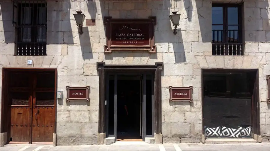 Albergue Plaza Catedral, Pamplona :: Albergues del Camino de Santiago