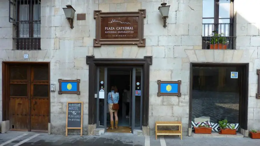 Albergue Plaza Catedral, Pamplona :: Albergues del Camino de Santiago