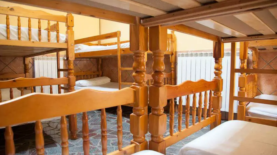 Albergue El Pilar, Rabanal del Camino, León :: Albergues del Camino de Santiago