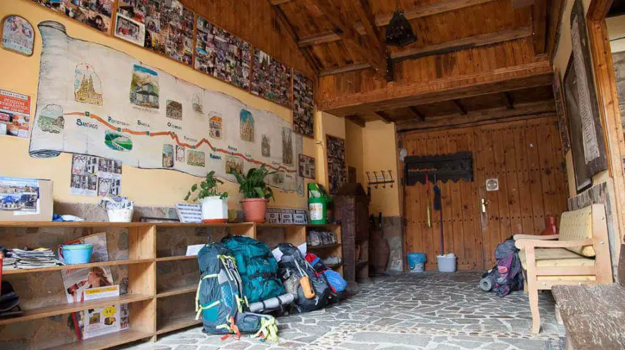 Albergue El Pilar, Rabanal del Camino, León :: Albergues del Camino de Santiago