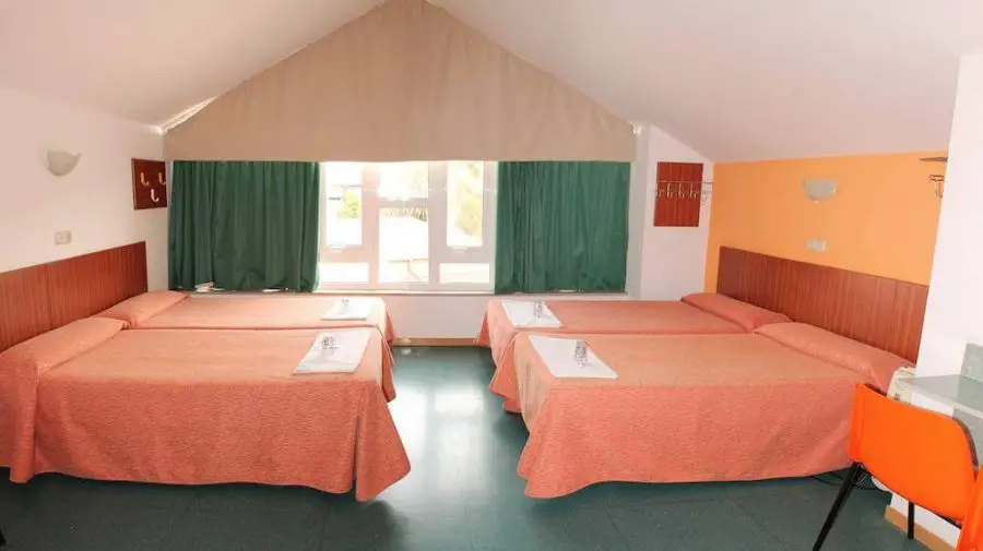 Albergue La Salle, Santiago de Compostela, La Coruña :: Albergues del Camino de Santiago
