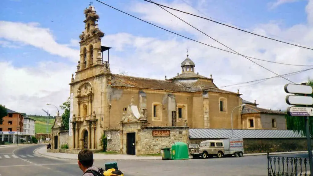 Santuario de Nuestra Señora de las Angustias, Cacabelos, León (Etapa Ponferrada - Villafranca del Bierzo, Camino de Santiago Francés) :: Albergues del Camino de Santiago