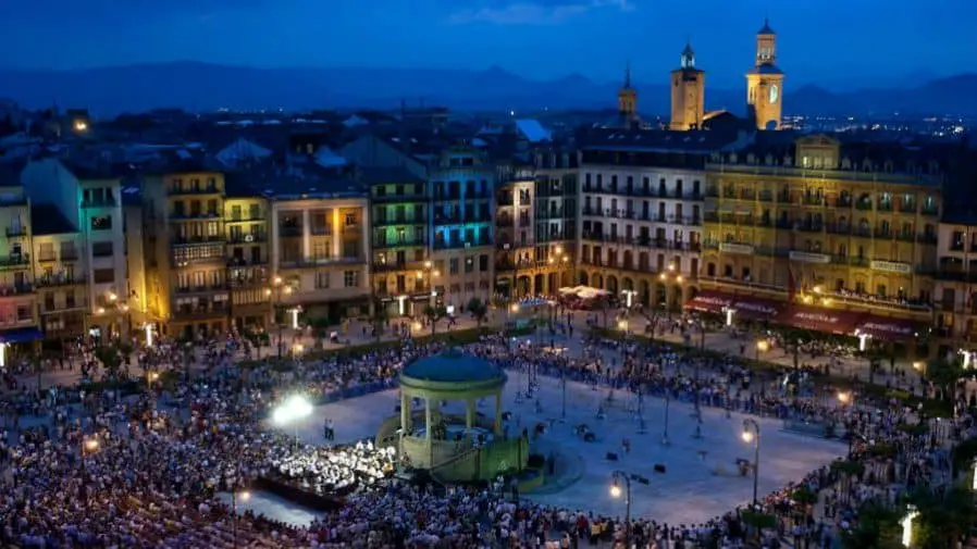 Plaza del Castillo, Pamplona, Navarra - Camino Francés :: Guía del Camino de Santiago