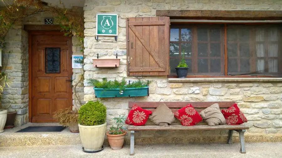 Albergue El Rincón de los Sabios, Tiebas - Camino Aragonés :: Albergues del Camino de Santiago