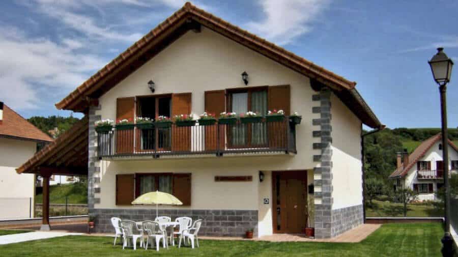 Albergue Irugoienea, Espinal-Aurizberri - Camino Francés :: Albergues del Camino de Santiago