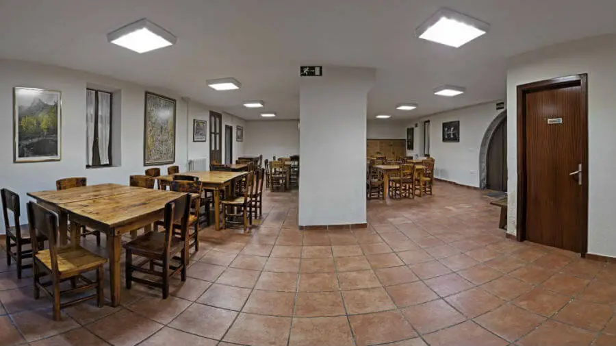 Albergue Juvenil de Canfranc, Canfranc-Estación - Carmino Aragonés :: Albergues del Camino de Santiago
