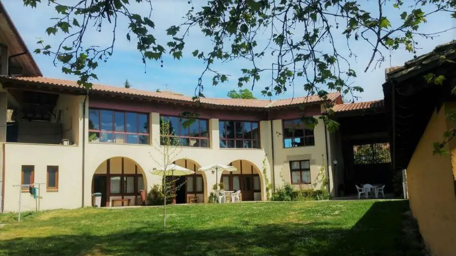 Albergue de peregrinos de Maribel Roncal, Cizur Menor - Camino :: Albergues del Camino de Santiago Francés