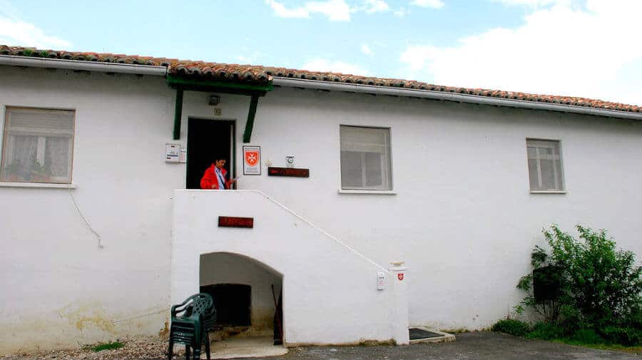 Albergue de peregrinos de la Orden de Malta, Cizur Menor - Camino Francés :: Albergues del Camino de Santiago