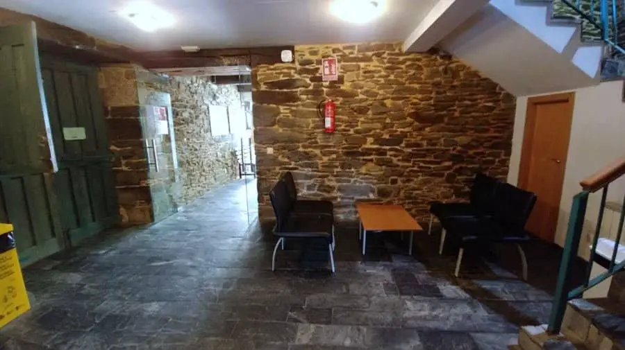 Albergue de peregrinos de la Xunta de Galicia, Arzúa - Camino Francés :: Albergues del Camino de Santiago