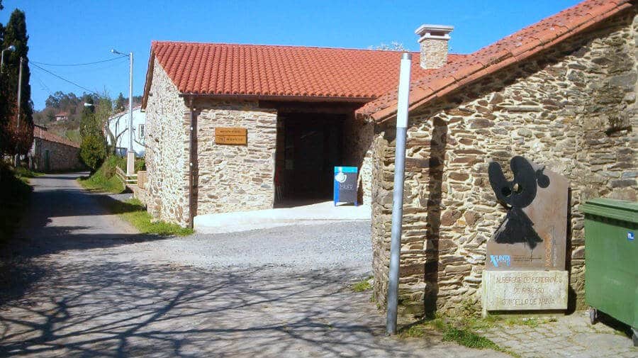 Albergue de peregrinos de la Xunta de Galicia, Ribadiso da Baixo - Camino Francés :: Albergues del Camino de Santiago