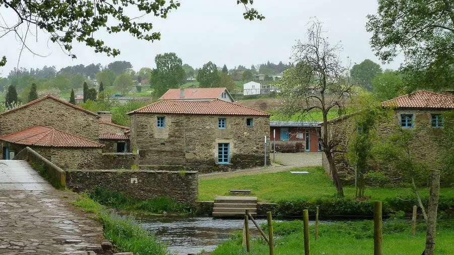 Albergue de peregrinos de la Xunta de Galicia, Ribadiso da Baixo - Camino Francés :: Albergues del Camino de Santiago