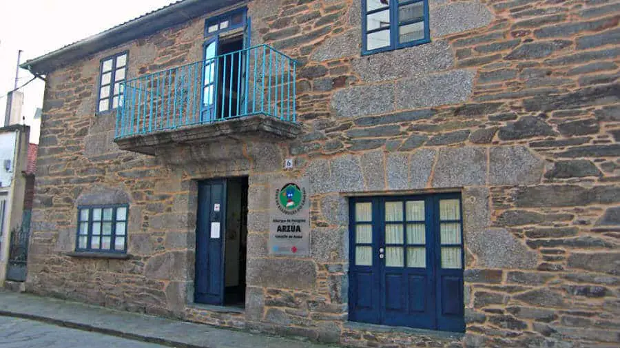 Albergue de peregrinos de la Xunta de Galicia, Arzúa, La Coruña - Camino Francés :: Albergues del Camino de Santiago Albergue de peregrinos de la Xunta de Galicia, Arzúa, La Coruña - Camino Francés :: Albergues del Camino de Santiago