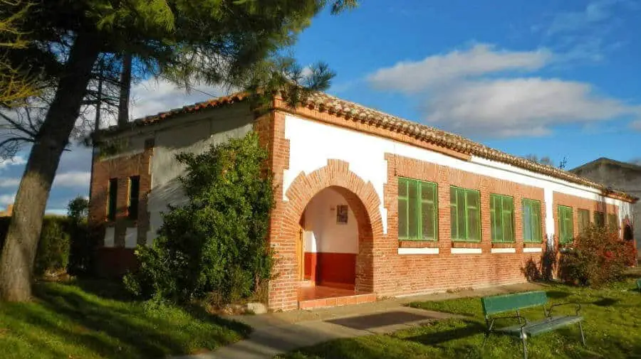 Albergue de peregrinos municipal de Población de Campos - Camino Francés :: Albergues del Camino de Santiago