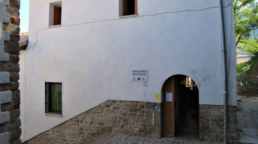 Albergue de peregrinos municipal de Monreal - Camino Aragonés :: Albergues del Camino de Santiago