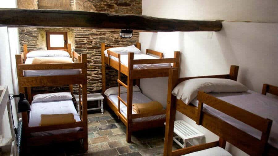 Albergue O Xistral, As Paredes-Castromaior - Camino del Norte :: Albergues del Camino de Santiago