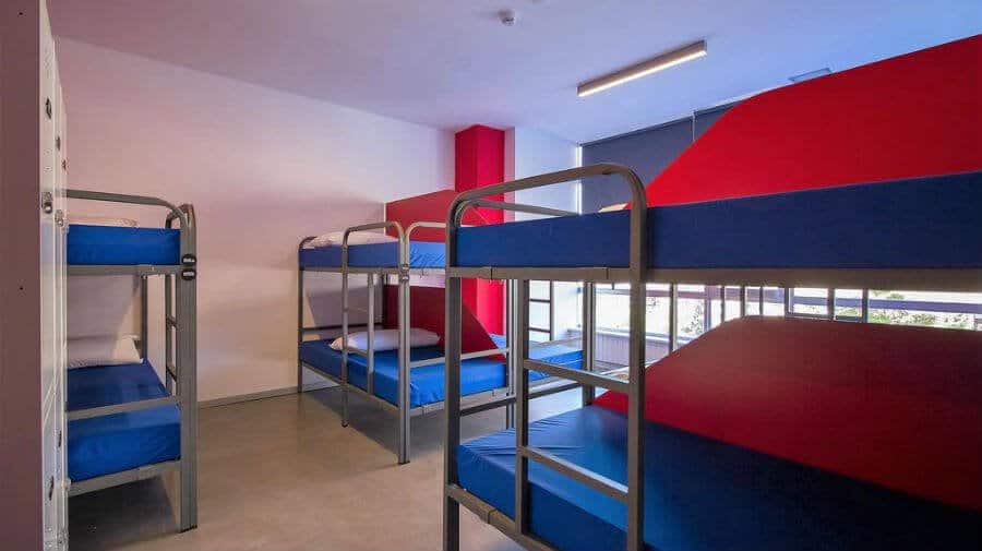 Albergue All Iron Hostel, Bilbao - Camino del Norte :: Albergues del Camino de Santiago