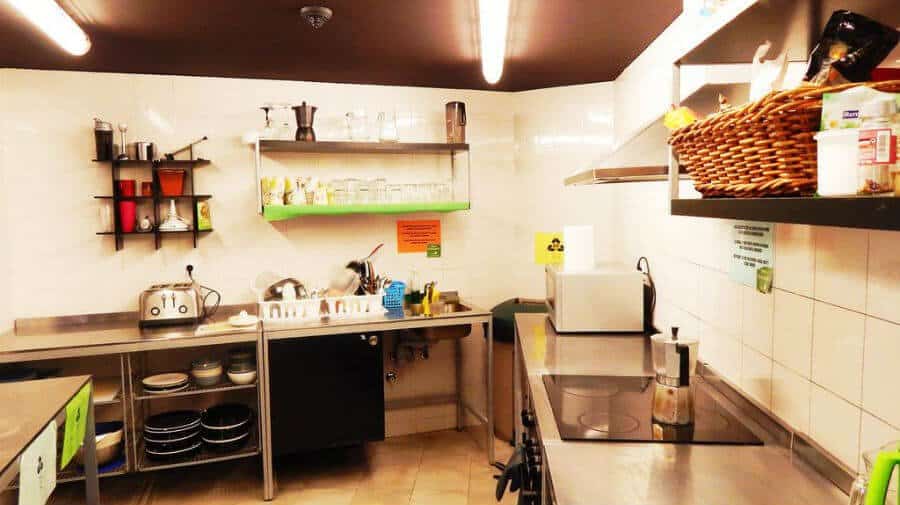 Albergue Ganbara Hostel, Bilbao - Camino del Norte :: Albergues del Camino de Santiago Albergue Ganbara Hostel, Bilbao - Camino del Norte :: Albergues del Camino de Santiago