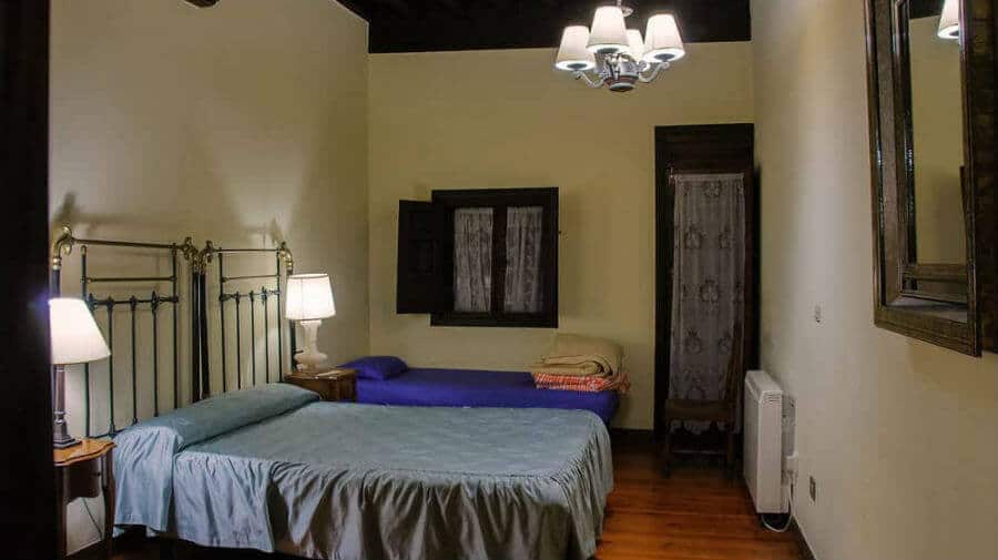 Albergue Solar de Hidalgos, Santillana del Mar (Cantabria) - Camino del Norte :: Albergues del Camino de Santiago