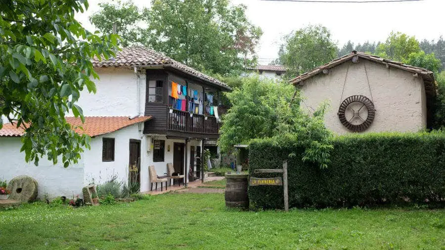 Albergue de peregrinos La Ferrería, Amandi (Villaviciosa) - Camino del Norte :: Albergues del Camino de Santiago