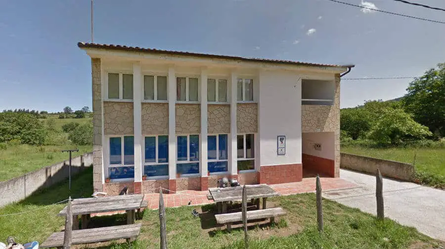Albergue de peregrinos de Sebrayu, Asturias Albergue municipal de peregrinos de Sebrayo (Villaviciosa) - Camino del Norte :: Albergues del Camino de Santiago