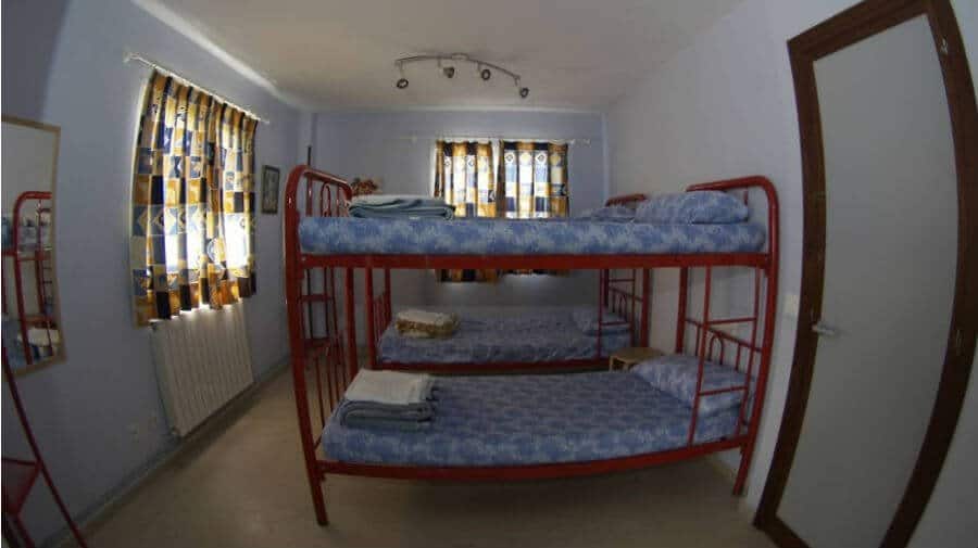 Albergue de peregrinos cámping Deva de Gijón - Camino del Norte :: Albergues del Camino de Santiago