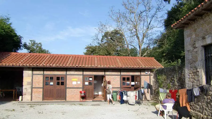 Albergue municipal Jesús Otero, Santillana del Mar (Cantabria) - Camino del Norte :: Albergues del Camino de Santiago