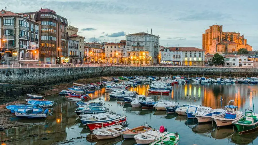 Castro Urdiales (Cantabria) - Camino del Norte :: Guía del Camino de Santiago