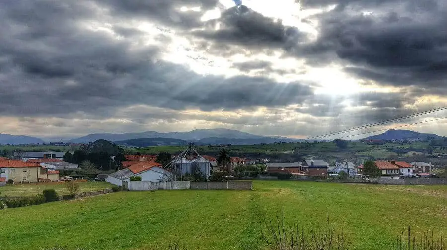 Vista de Hinojedo (Suances, Cantabria - Camino del Norte) :: Guía del Camino de Santiago Vista de Hinojedo (Suances, Cantabria - Camino del Norte) :: Guía del Camino de Santiago
