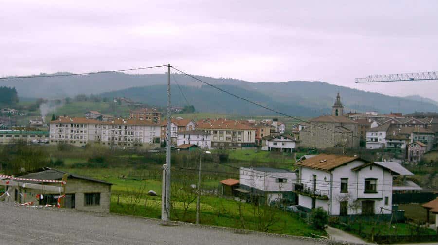 Vista de Larrabetzu, Vizcaya - Camino del Norte :: Albergues del Camino de Santiago