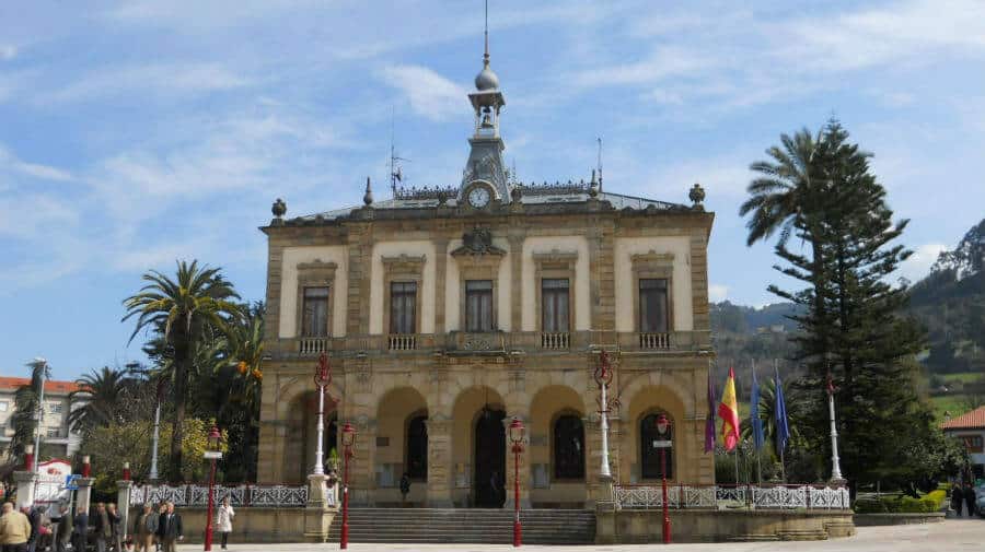 Ayuntamiento de Villaviciosa (Asturias) - Camino del Norte :: Guía del Camino de Santiago 