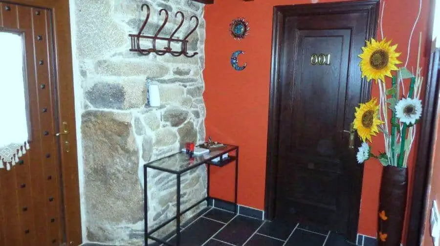 Albergue 108 to Santiago, Barbadelo, Lugo - Camino Francés :: Albergues del Camino de Santiago