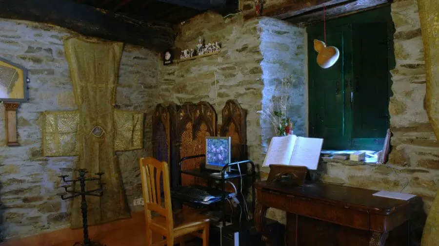 Albergue de peregrinos Aitzenea, Triacastela, Lugo - Camino Francés :: Albergues del Camino de Santiago