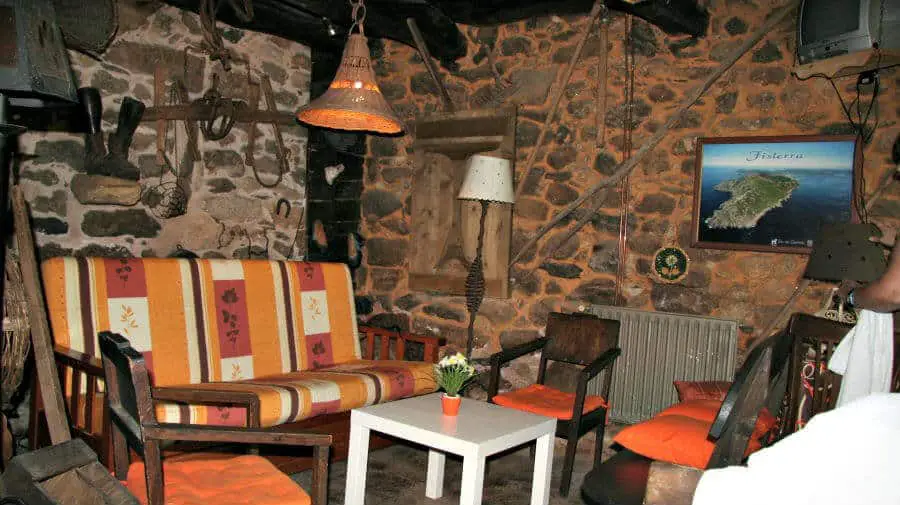 Albergue Casa Domingo, Pontecampaña, Lugo - Camino Francés :: Albergues del Camino de Santiago