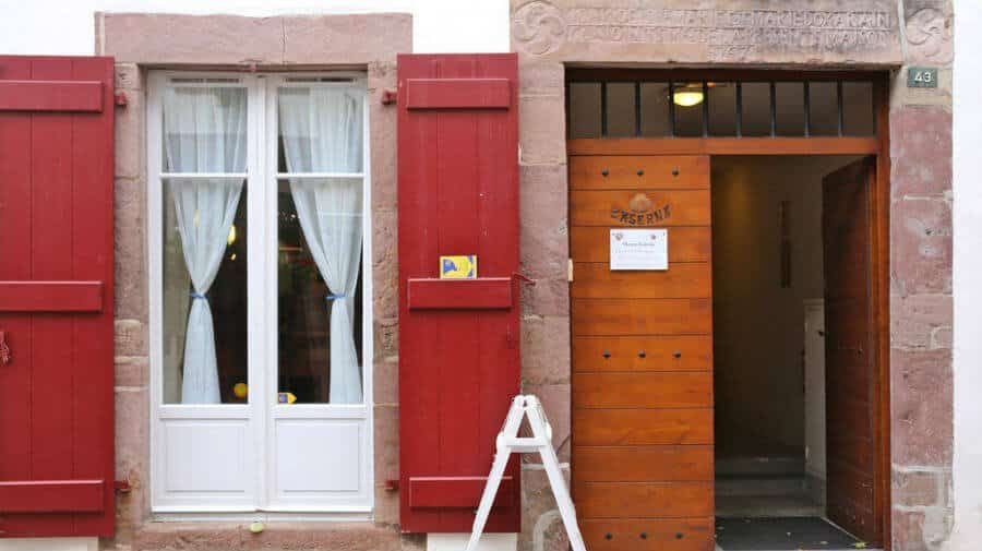 Albergue Refuge Accueil Paroissial Kaserna, Saint Jean Pied de Port, Francia - Camino Francés :: Albergues del Camino de Santiago