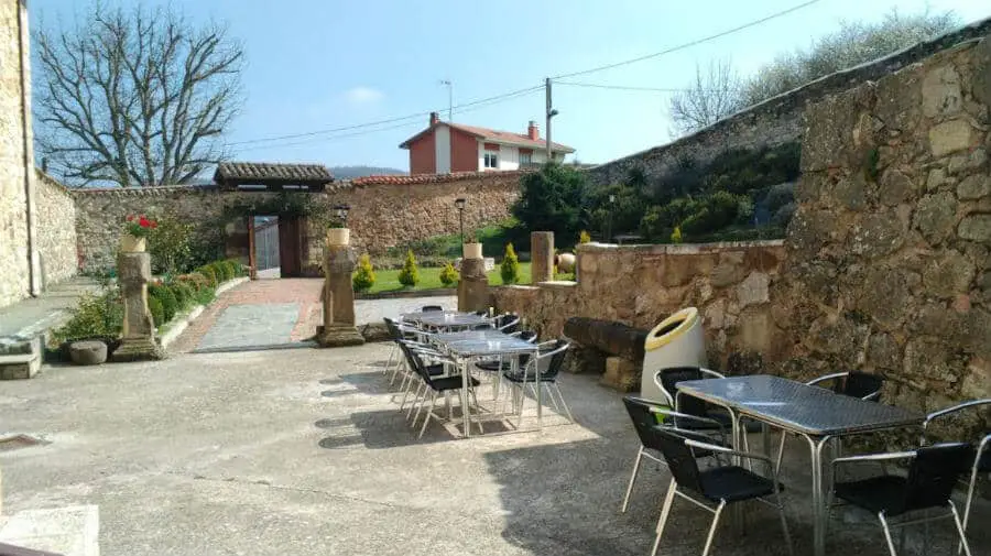 Albergue San Antón Abad, Villafranca Montes de Oca, Burgos - Camino Francés :: Albergues del Camino de Santiago