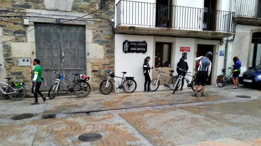 Albergue San Antón, Melide, La Coruña - Camino Francés :: Albergues del Camino de Santiago